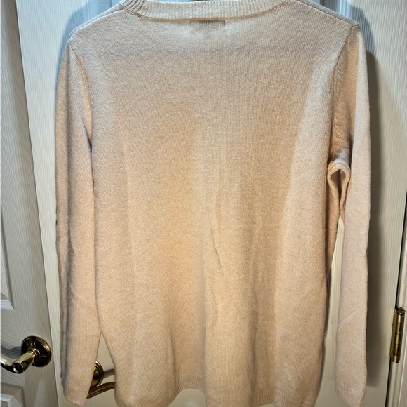 LUXE 525 Cashmere Crewneck Sweater - Picture 6 of 8